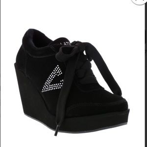 Like NEW! Volatile Black Wedge Sneakers Size 10
